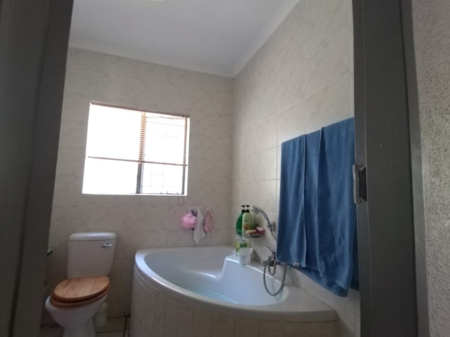 4 Bedroom Property for Sale in Misty Bay Gauteng