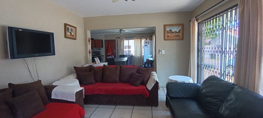 4 Bedroom Property for Sale in Misty Bay Gauteng