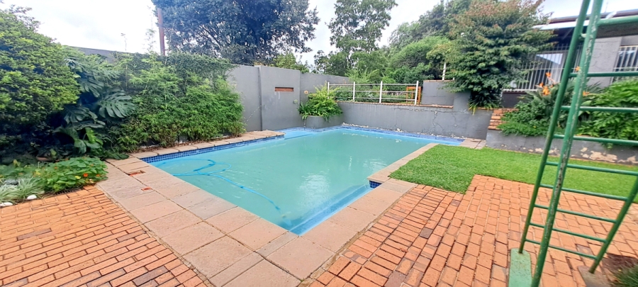 4 Bedroom Property for Sale in Kensington Gauteng