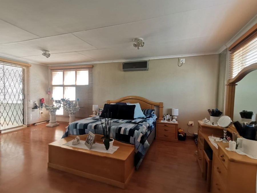 3 Bedroom Property for Sale in Bassonia Gauteng