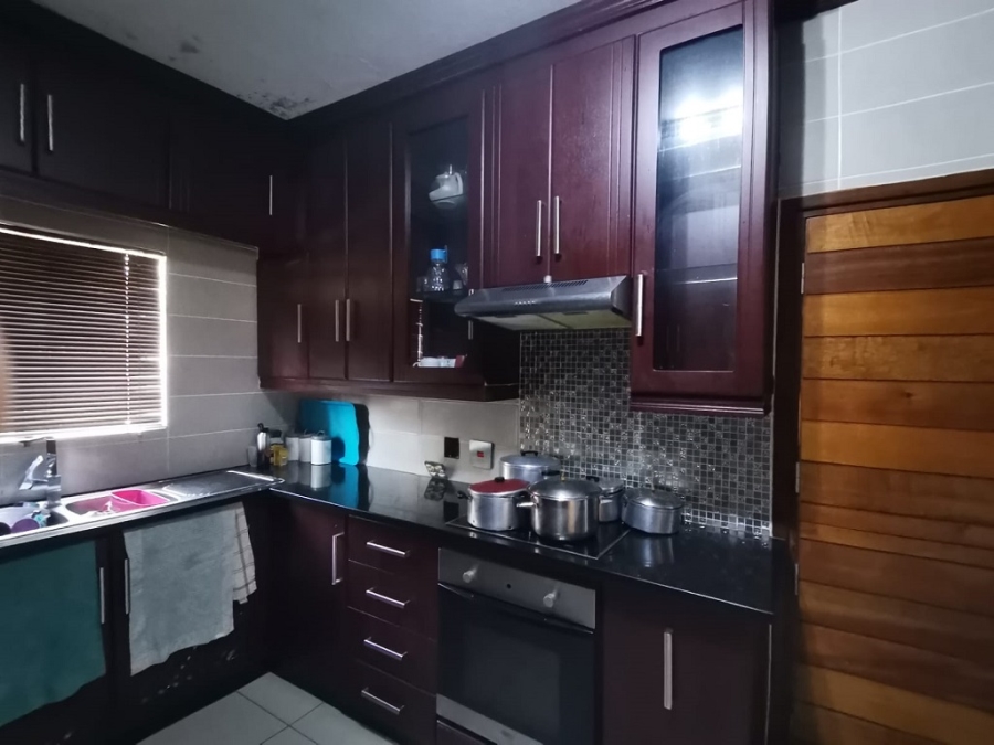 3 Bedroom Property for Sale in Crown Gardens Gauteng