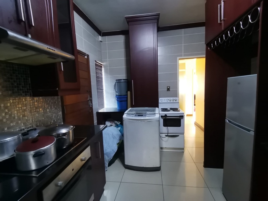 3 Bedroom Property for Sale in Crown Gardens Gauteng