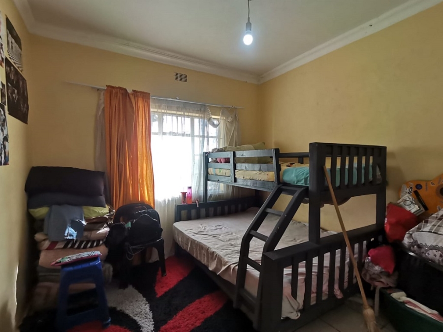 3 Bedroom Property for Sale in Crown Gardens Gauteng