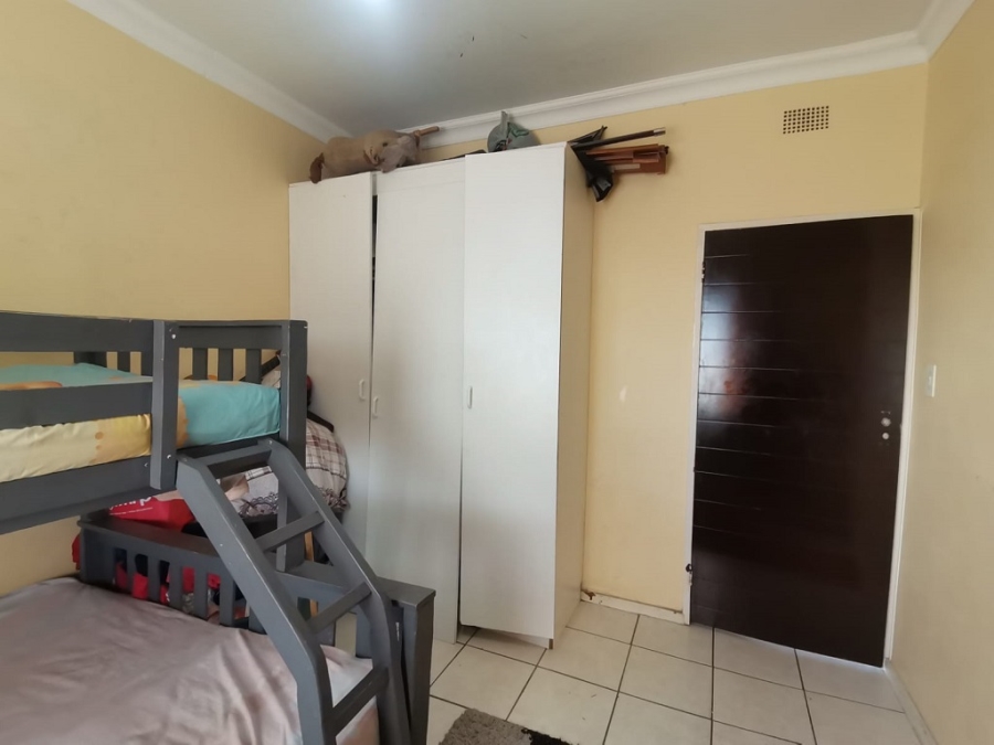 3 Bedroom Property for Sale in Crown Gardens Gauteng