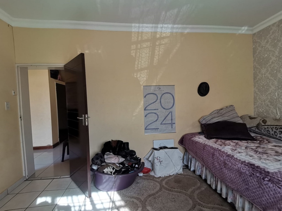 3 Bedroom Property for Sale in Crown Gardens Gauteng