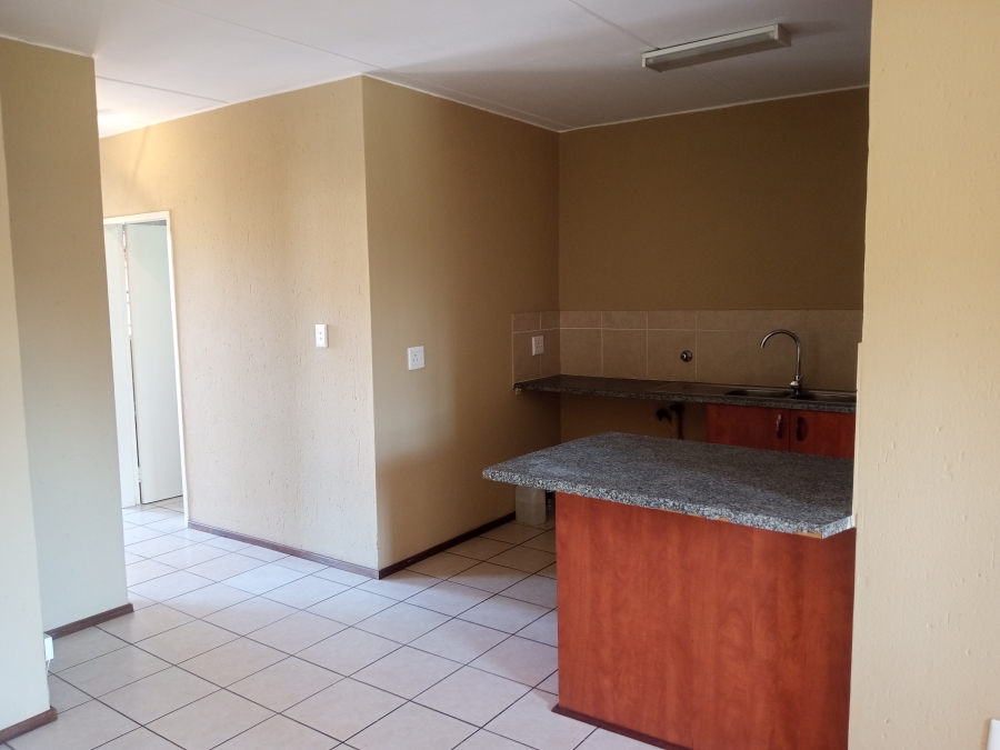 To Let 2 Bedroom Property for Rent in Comet Gauteng