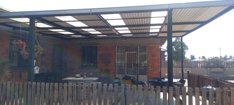 3 Bedroom Property for Sale in Casseldale Gauteng