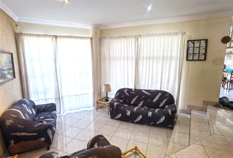 5 Bedroom Property for Sale in Heuweloord Gauteng