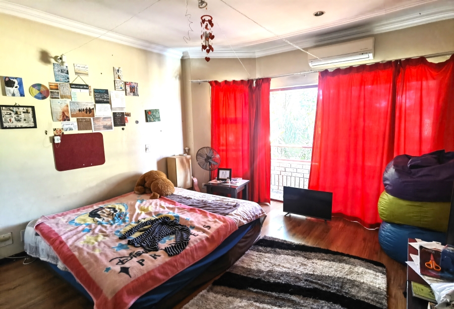 5 Bedroom Property for Sale in Heuweloord Gauteng