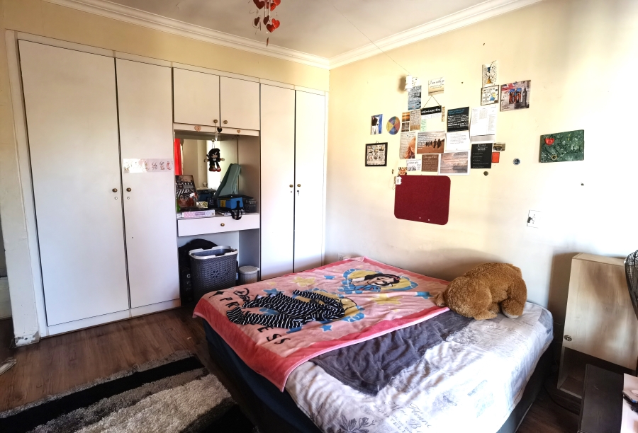 5 Bedroom Property for Sale in Heuweloord Gauteng