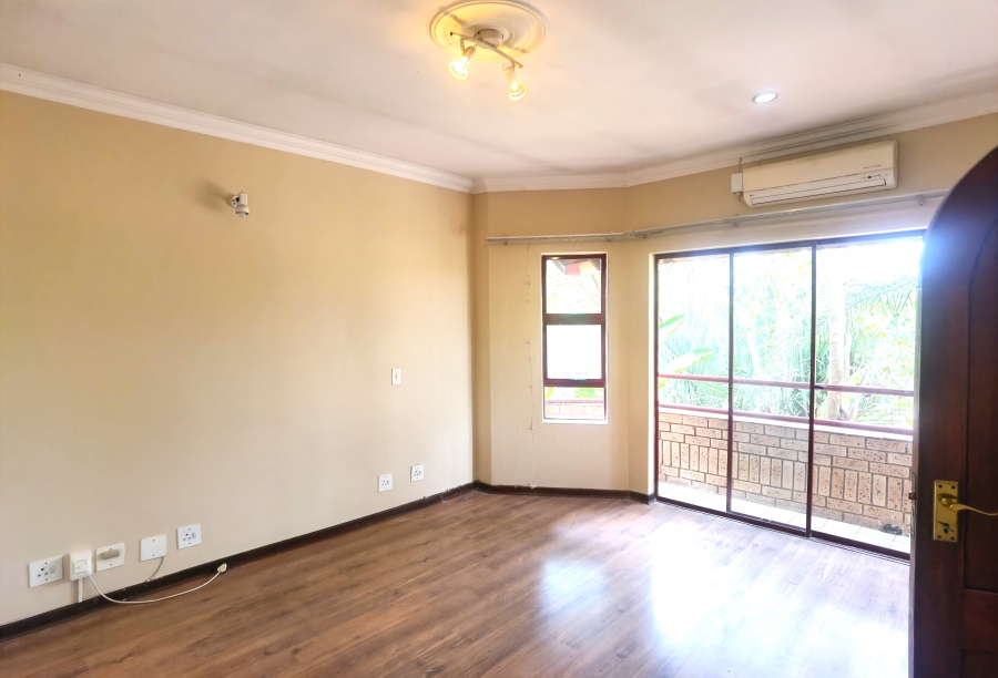 5 Bedroom Property for Sale in Heuweloord Gauteng