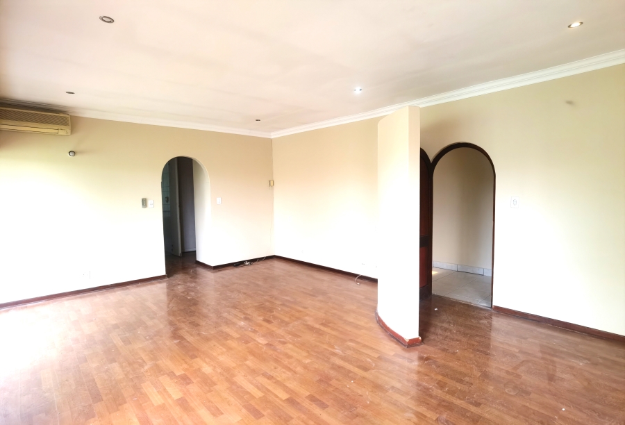 5 Bedroom Property for Sale in Heuweloord Gauteng