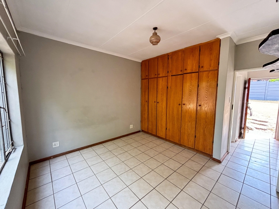 To Let 1 Bedroom Property for Rent in The Reeds Gauteng