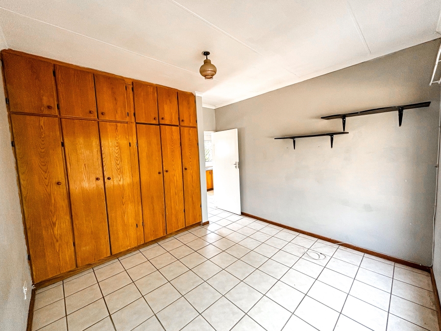 To Let 1 Bedroom Property for Rent in The Reeds Gauteng