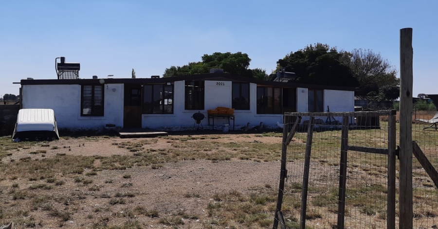 4 Bedroom Property for Sale in Nanescol Gauteng