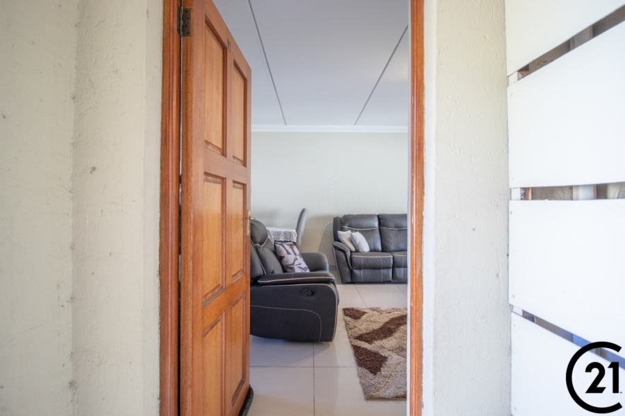 3 Bedroom Property for Sale in Morehill Gauteng