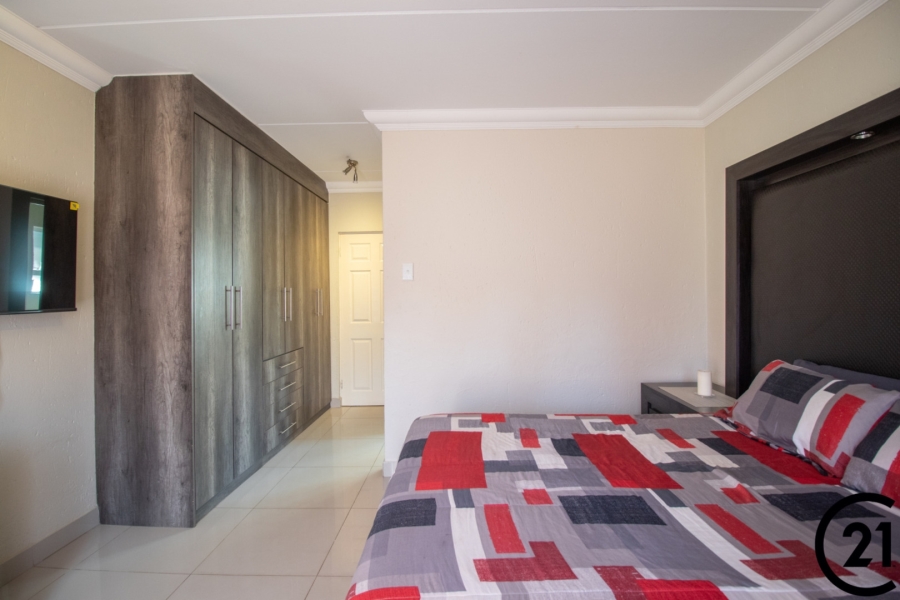 3 Bedroom Property for Sale in Morehill Gauteng