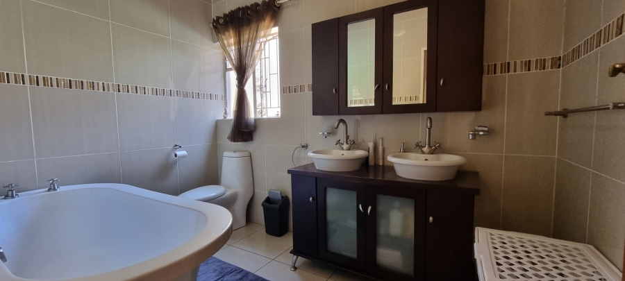 4 Bedroom Property for Sale in Sunward Park Gauteng