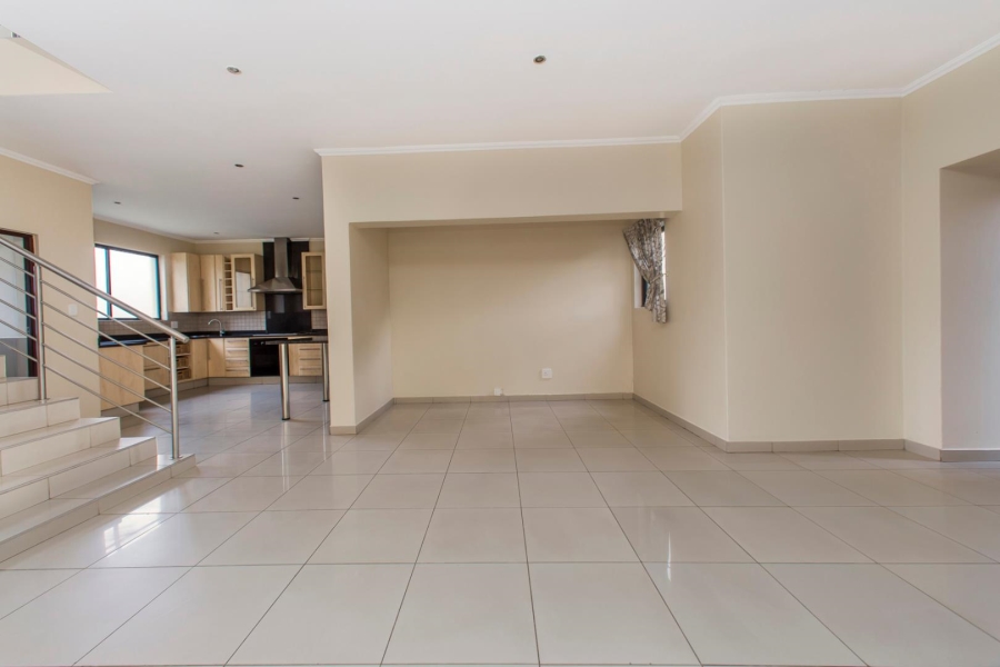 To Let 3 Bedroom Property for Rent in Fourways Gauteng