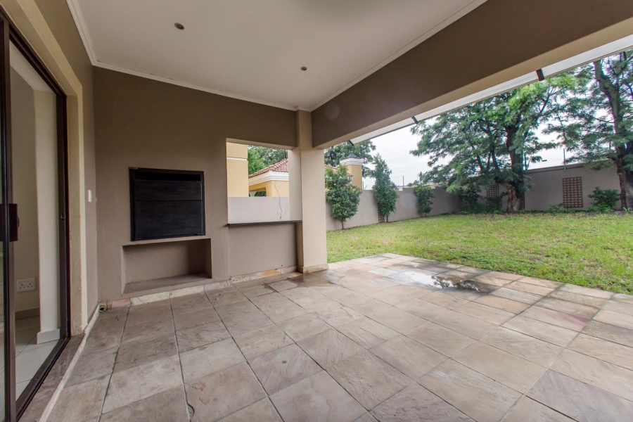 To Let 3 Bedroom Property for Rent in Fourways Gauteng