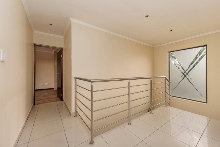 To Let 3 Bedroom Property for Rent in Fourways Gauteng