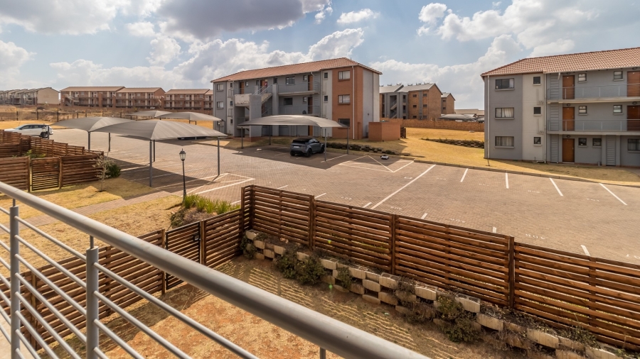 2 Bedroom Property for Sale in Noordwyk Gauteng