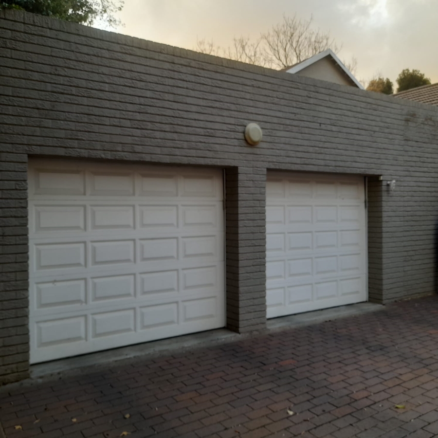 3 Bedroom Property for Sale in Savoy Estate Gauteng