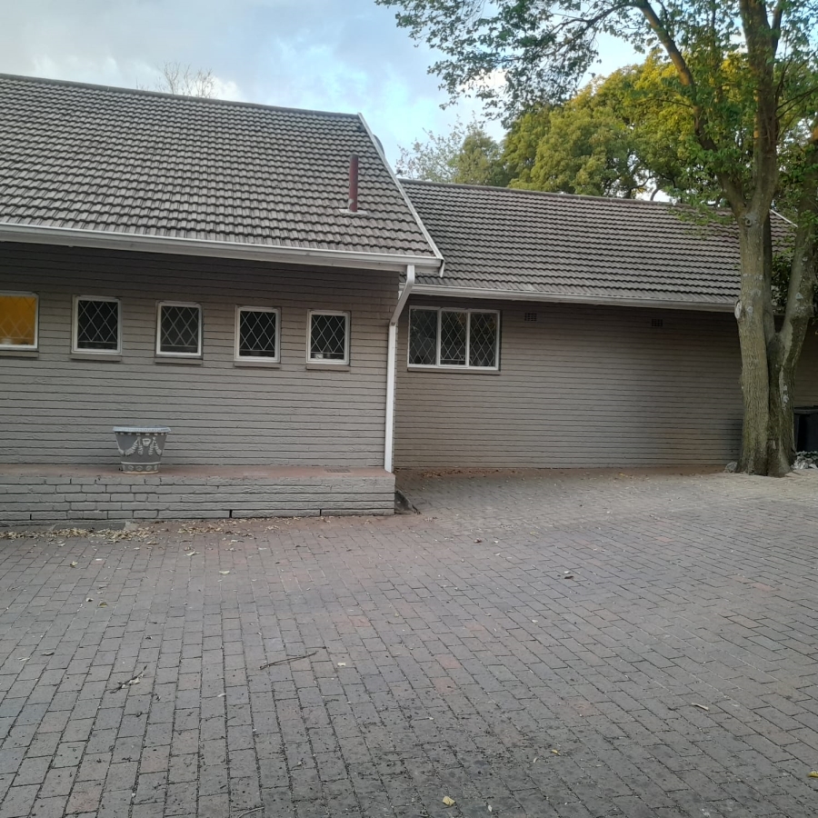 3 Bedroom Property for Sale in Savoy Estate Gauteng