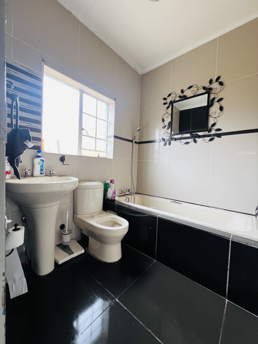 3 Bedroom Property for Sale in Newlands Gauteng