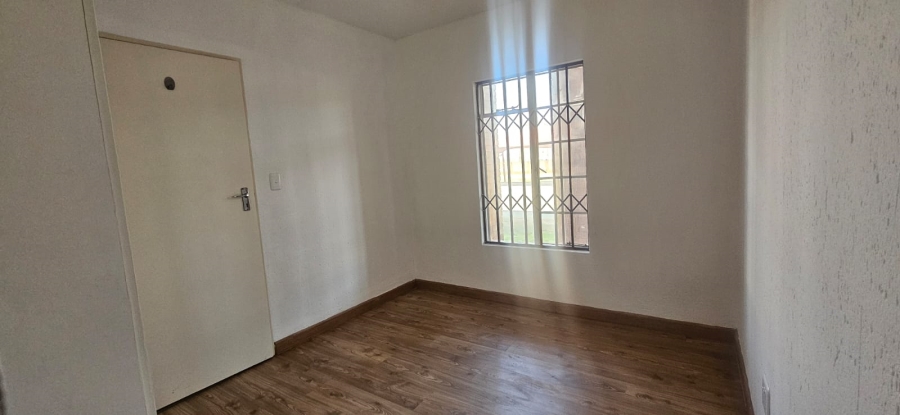 2 Bedroom Property for Sale in Comet Gauteng