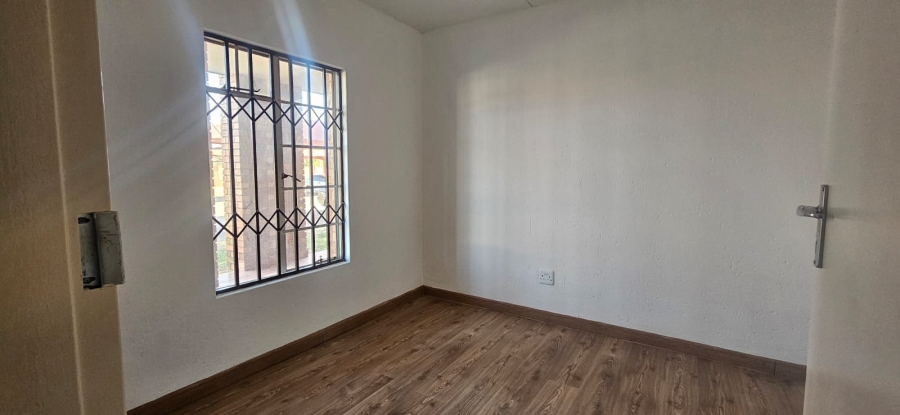 2 Bedroom Property for Sale in Comet Gauteng