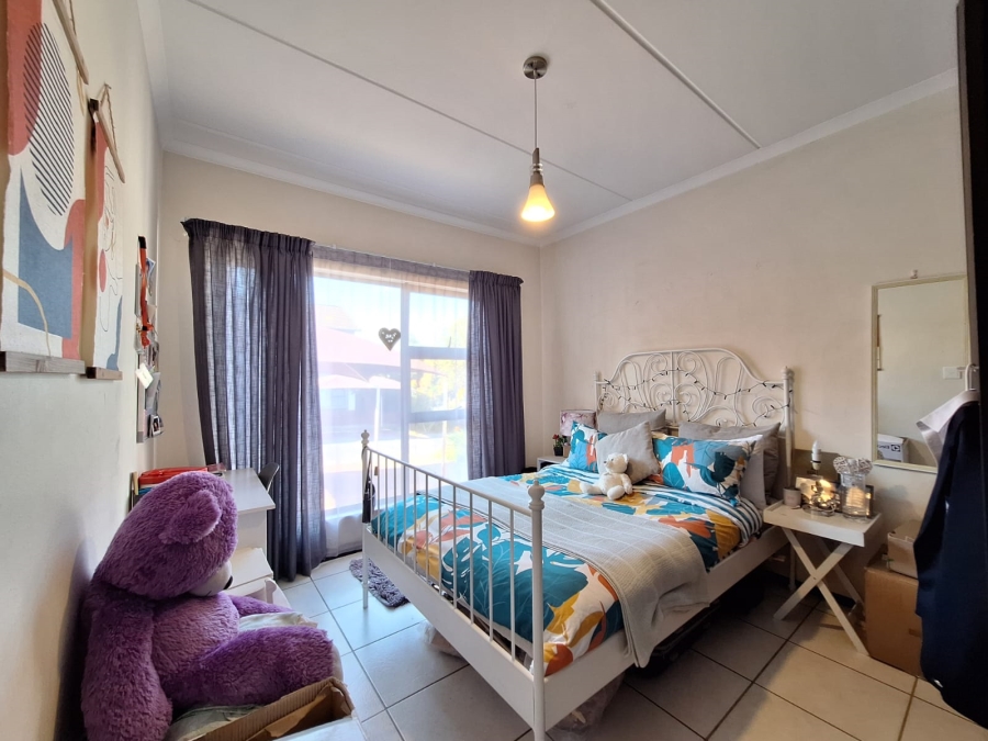 2 Bedroom Property for Sale in Noordwyk Gauteng