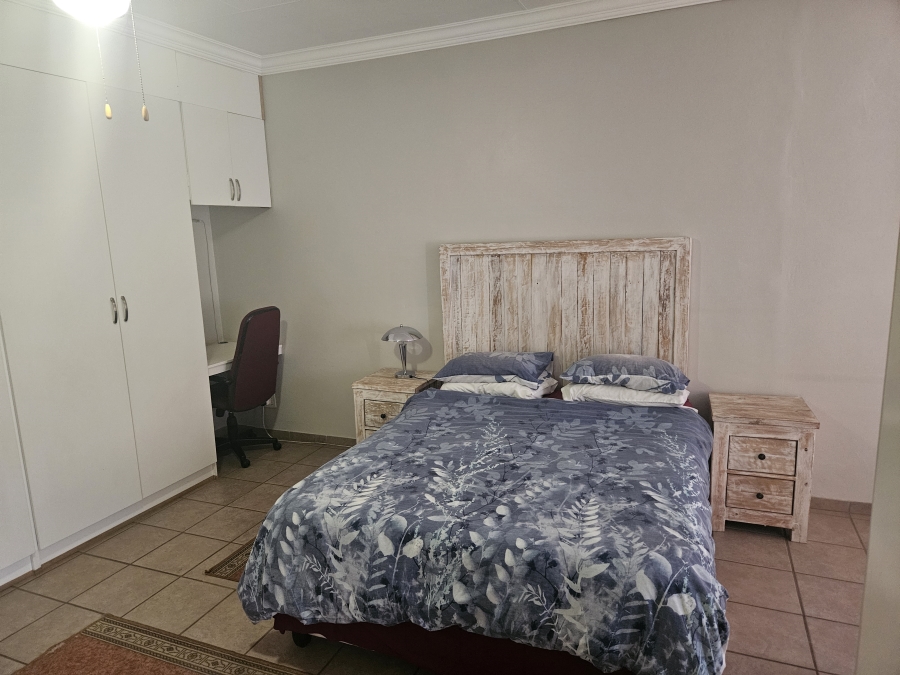 5 Bedroom Property for Sale in Annlin Gauteng