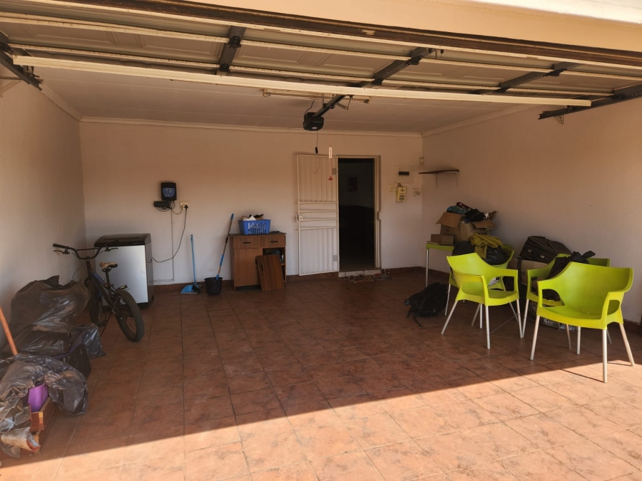 3 Bedroom Property for Sale in Rothdene Gauteng