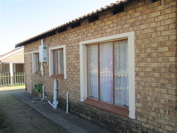 2 Bedroom Property for Sale in Rhodesfield Gauteng