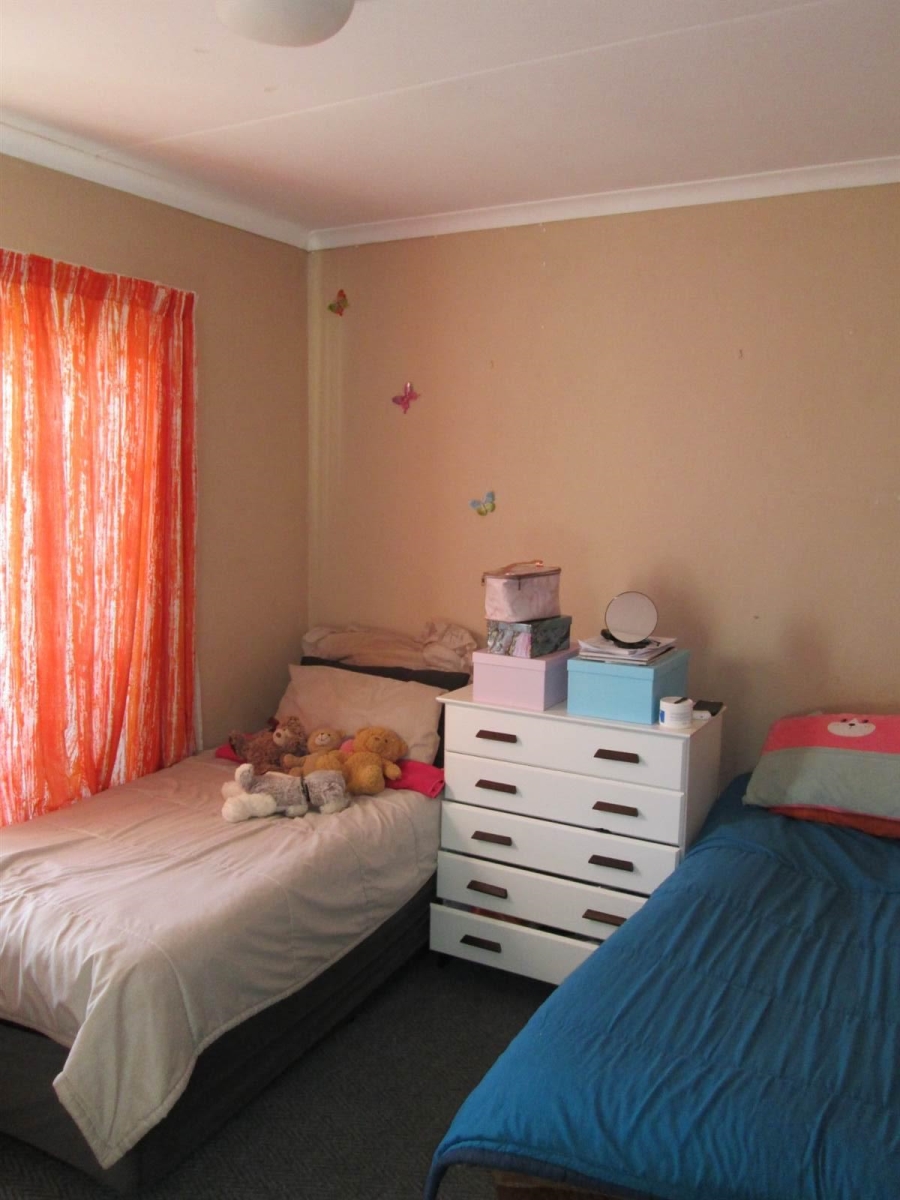 2 Bedroom Property for Sale in Rhodesfield Gauteng