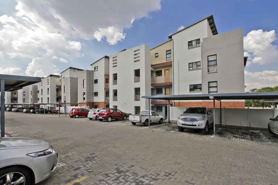 2 Bedroom Property for Sale in Barbeque Downs Gauteng