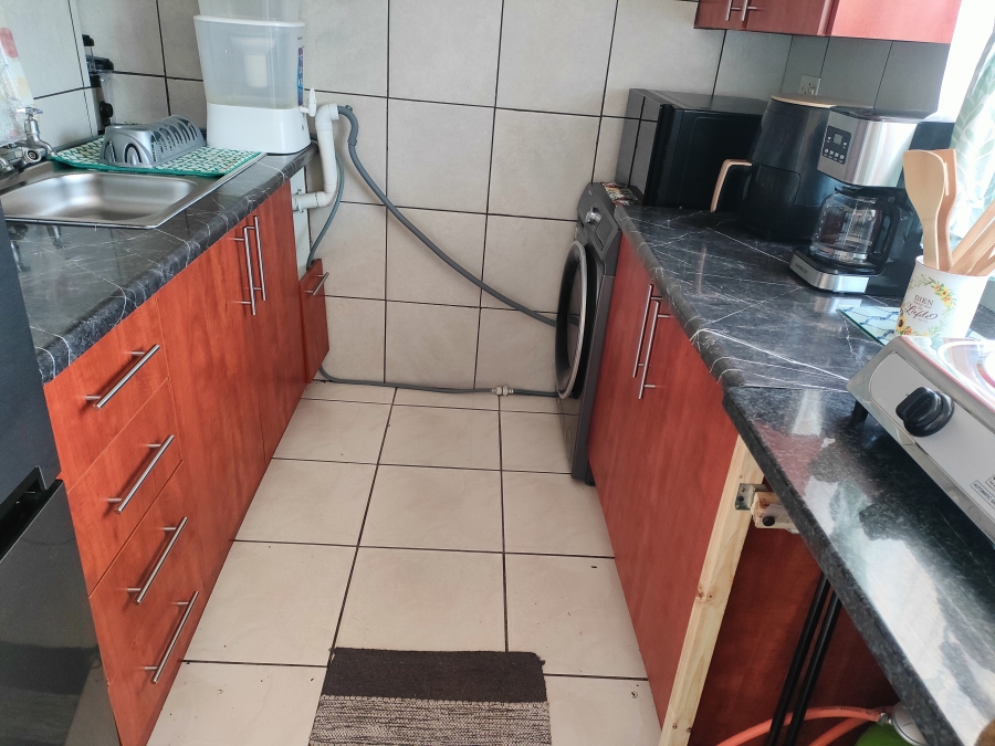 2 Bedroom Property for Sale in Silverton Gauteng