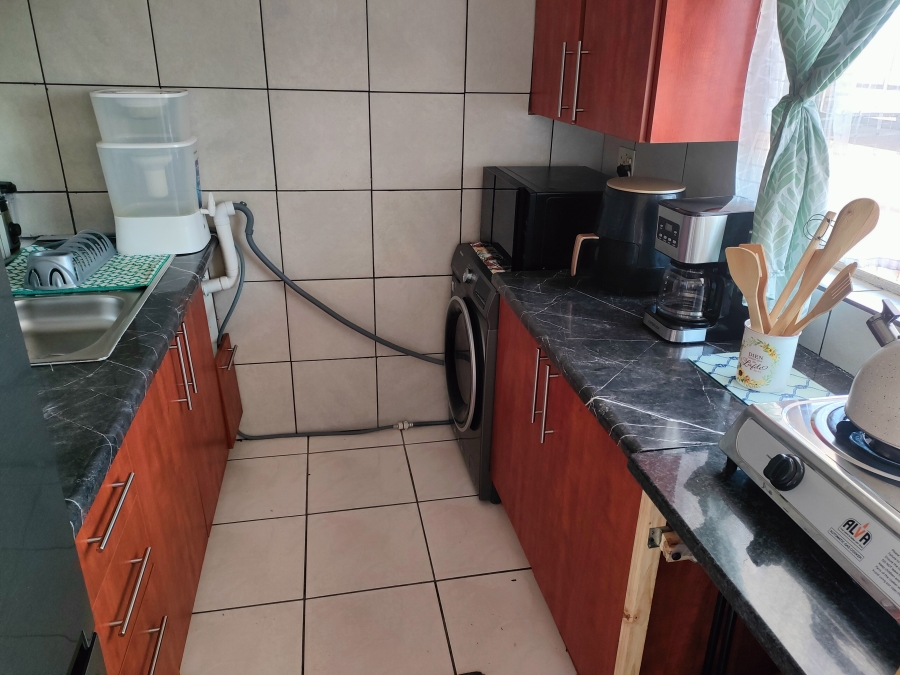 2 Bedroom Property for Sale in Silverton Gauteng