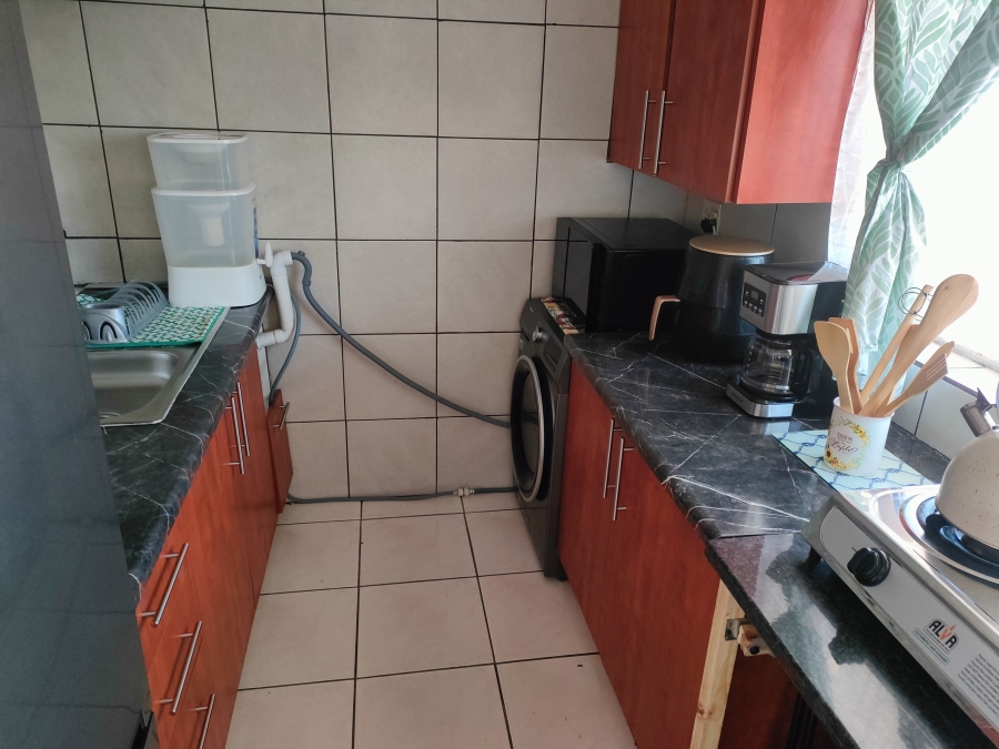 2 Bedroom Property for Sale in Silverton Gauteng