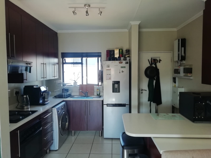 2 Bedroom Property for Sale in Glenvista Gauteng