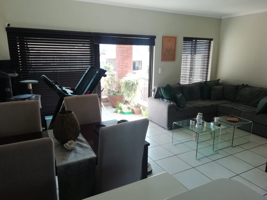 2 Bedroom Property for Sale in Glenvista Gauteng