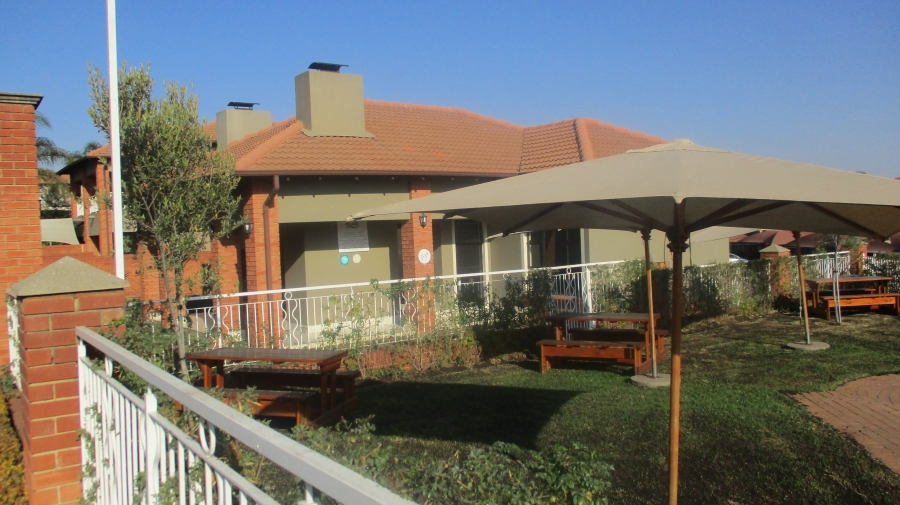 2 Bedroom Property for Sale in Glenvista Gauteng