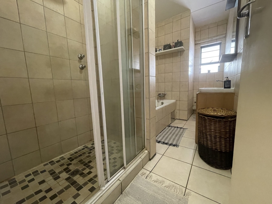 2 Bedroom Property for Sale in Bloubosrand Gauteng