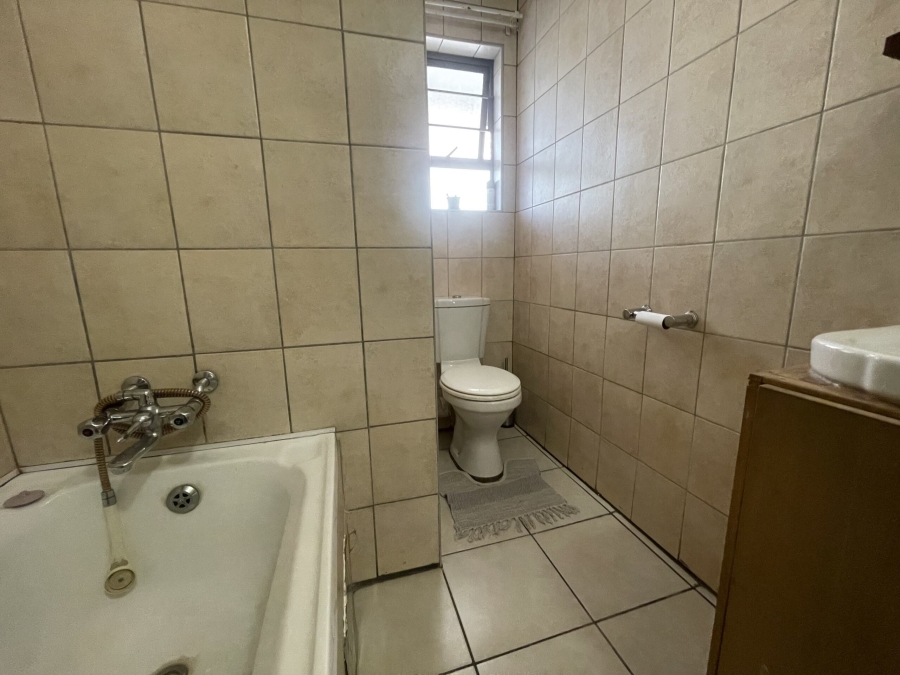 2 Bedroom Property for Sale in Bloubosrand Gauteng