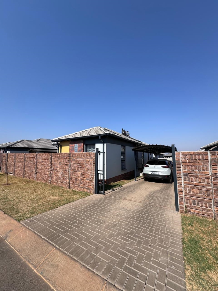 3 Bedroom Property for Sale in Sky City Gauteng