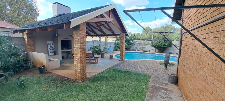 3 Bedroom Property for Sale in Brakpan Central Gauteng