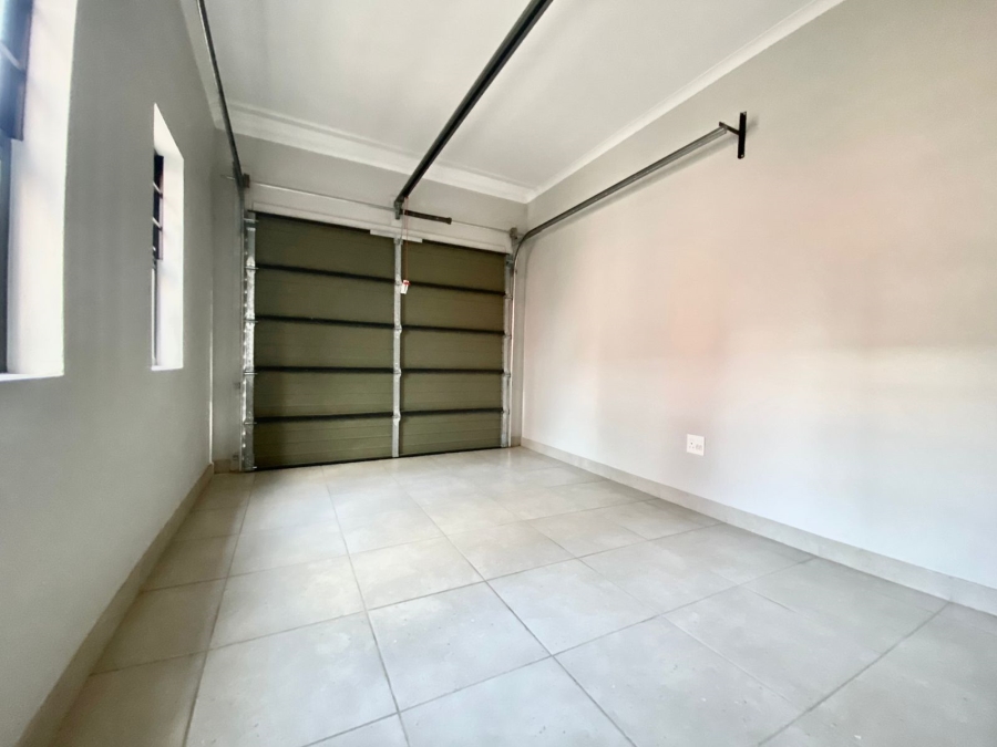 To Let 3 Bedroom Property for Rent in Amberfield Gauteng