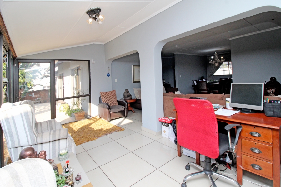 4 Bedroom Property for Sale in Kew Gauteng