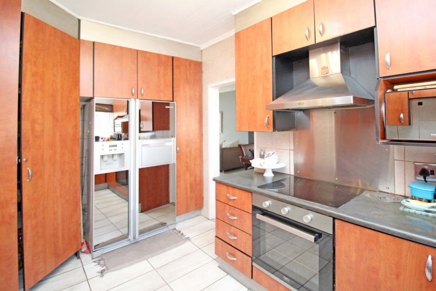 4 Bedroom Property for Sale in Kew Gauteng